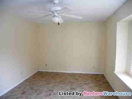 623 Lakeville Dr - Photo 2 of 11