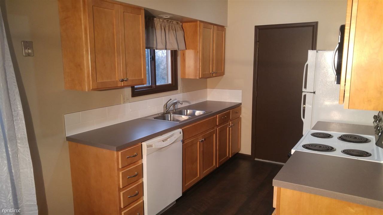 1960 Promenade Way - Photo 3 of 16