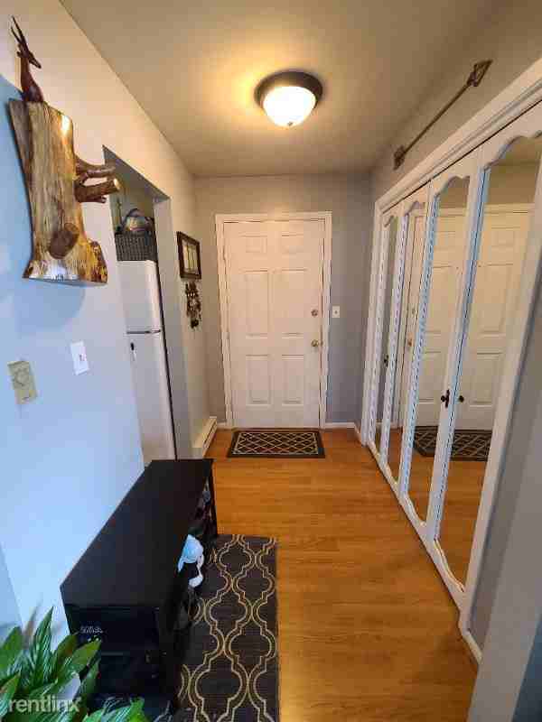 83 Hill St #J - Photo 3 of 17