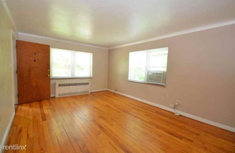 2769 2769 Losantiville Ave 4 - Photo 2 of 7