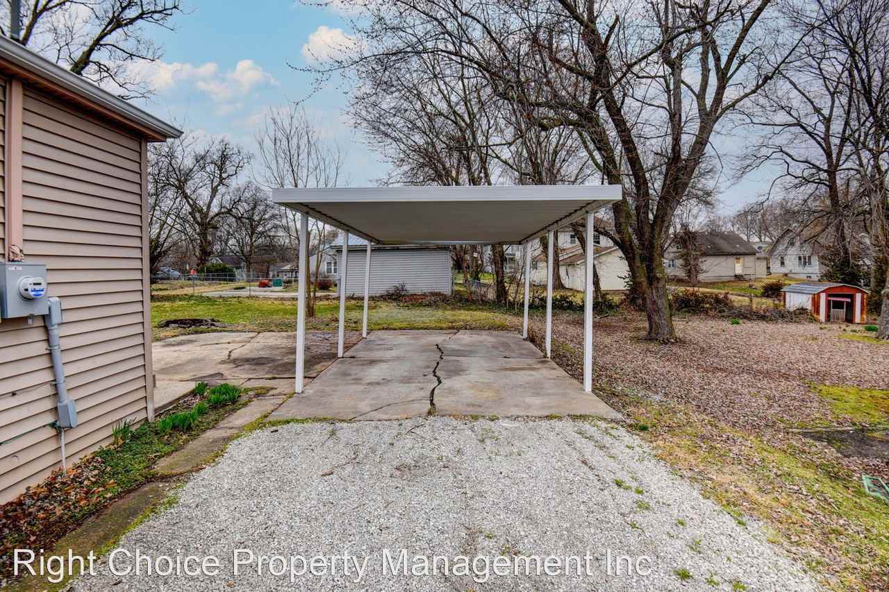 508 Wellington St - Photo 2 of 11