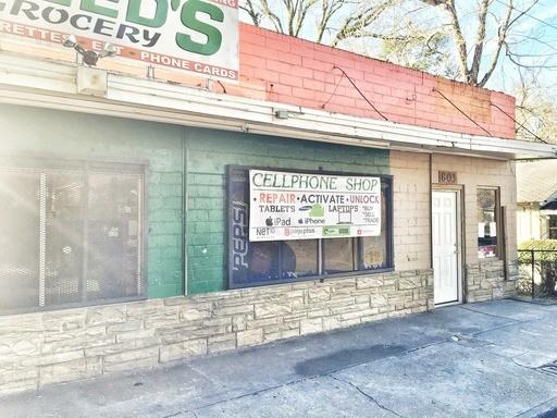 803 Floral St - Photo 3 of 4