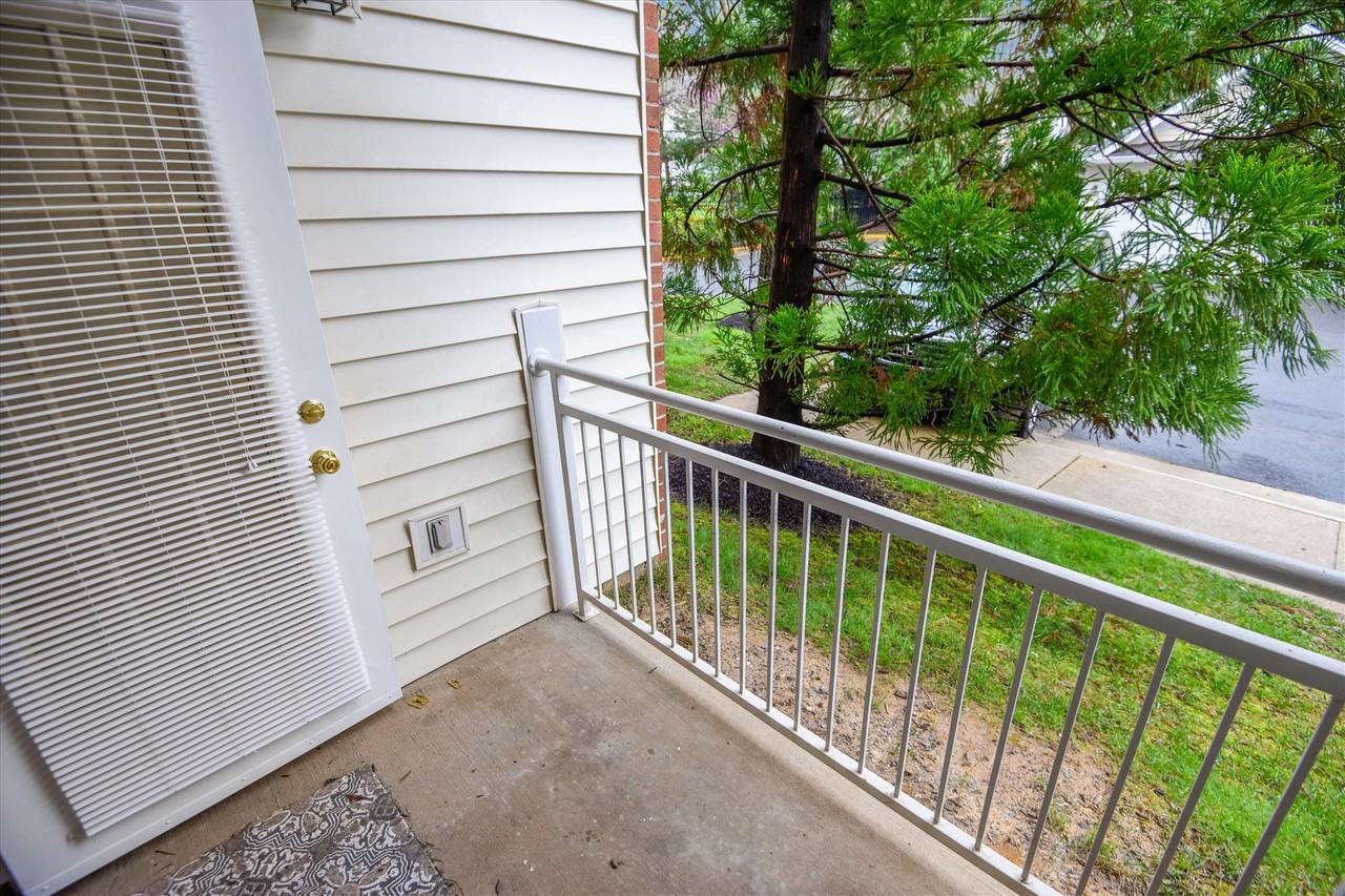 2931 Deer Hollow Way #102 - Photo 3 of 50