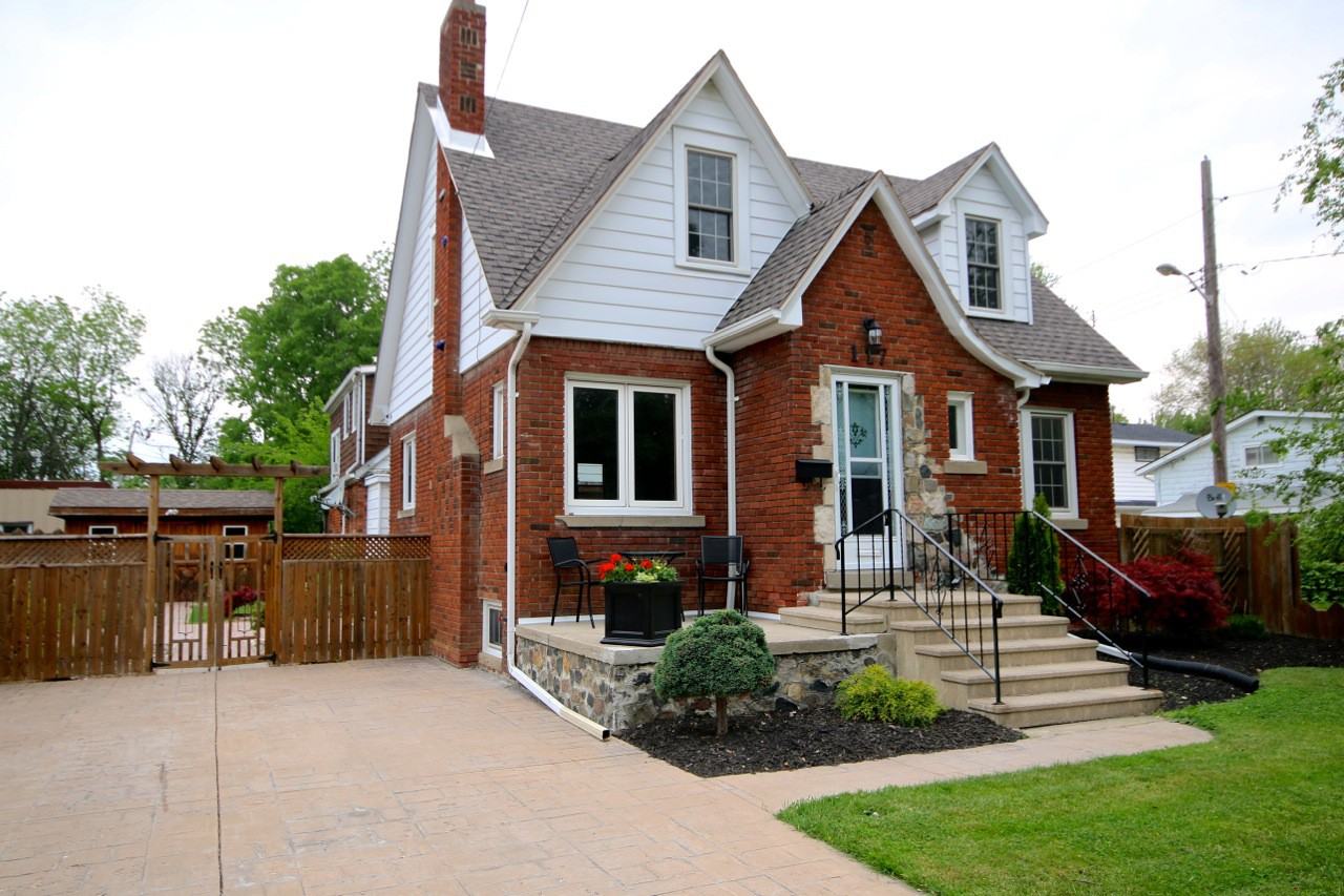 117 Gladstone Ave - Photo 2 of 3