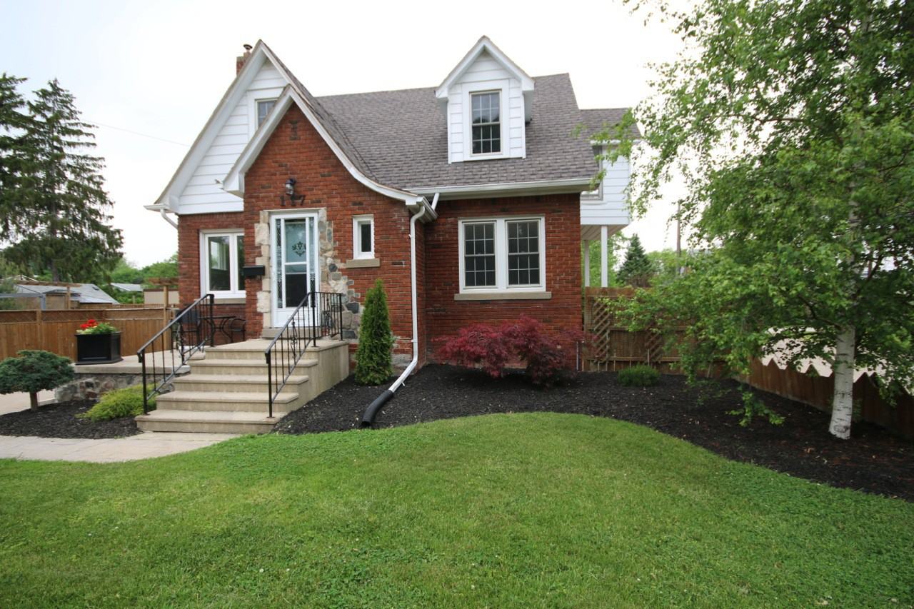 117 Gladstone Ave - Photo 3 of 3