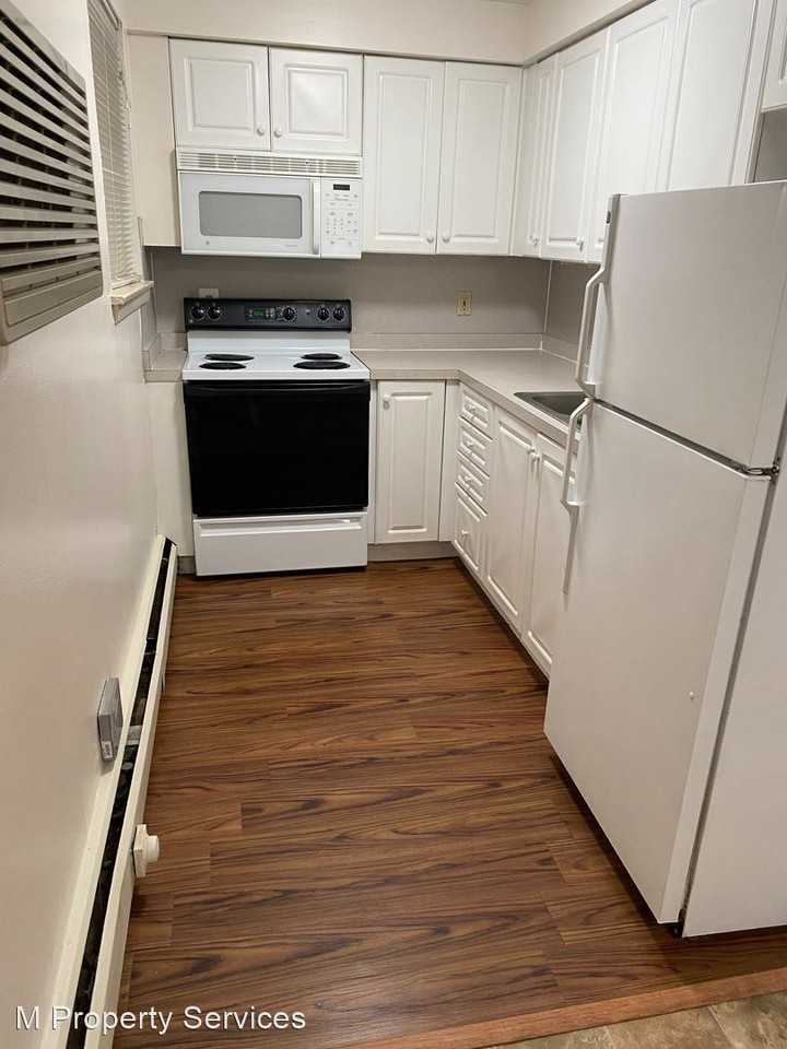 141 E 4th Ave - Photo 2 of 5