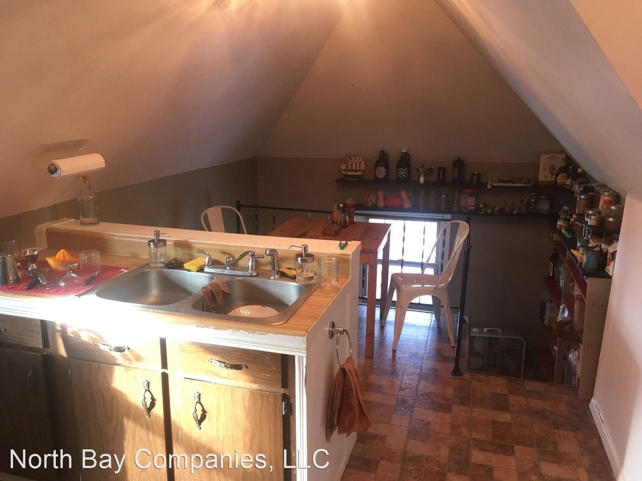 1300 Grand St NE - Photo 3 of 7