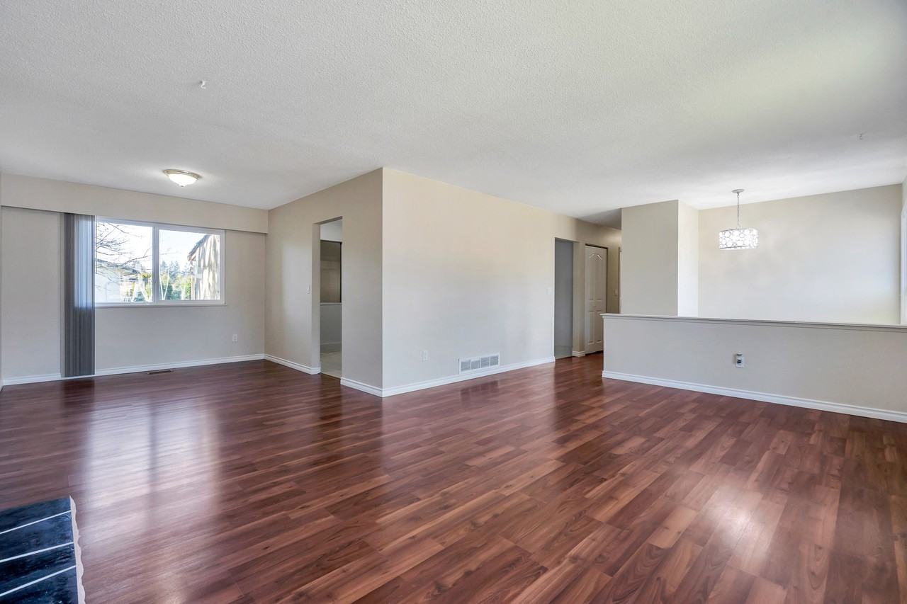 7299 116a St #A - Photo 3 of 43