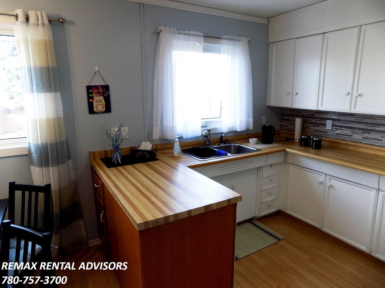 11224 136 Ave Nw - Photo 2 of 23