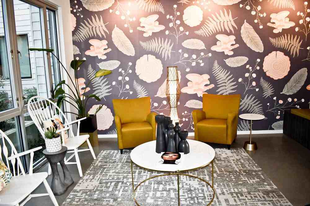 Sunnyside Belmont - Photo 3 of 24