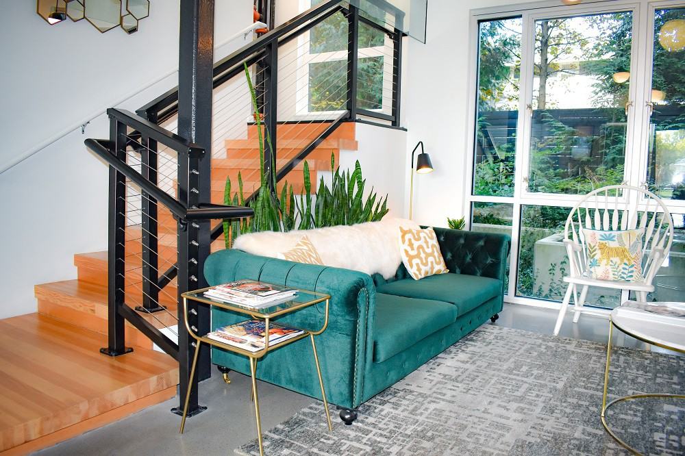 Sunnyside Belmont - Photo 4 of 24