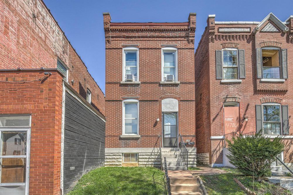 4704 4704 Michigan Avenue - 1F
