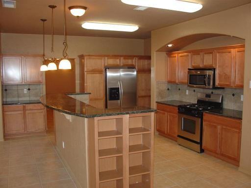 1004 Cristanos Dr - Photo 2 of 12