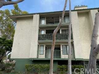 2113 Apricot Dr - Photo 2 of 36