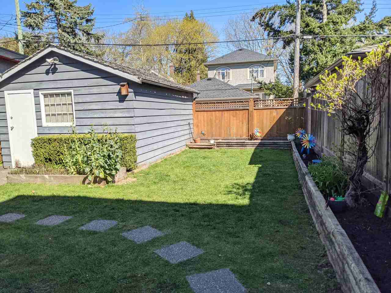 Dunbar St & W 23rd Ave, Vancouver, BC V6S 1K4 3 Bedroom Apartment for