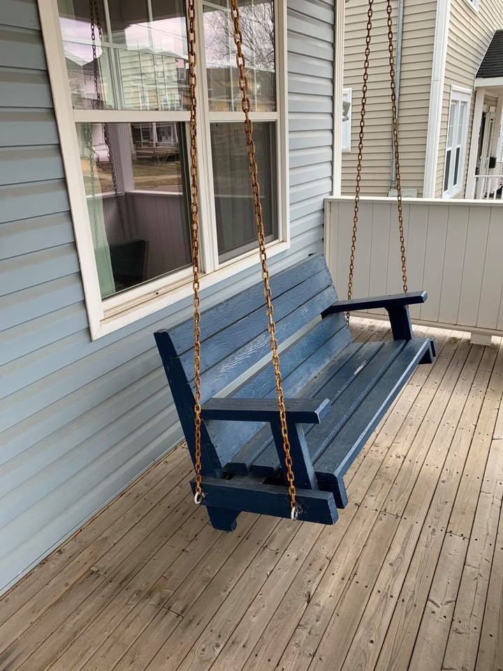 33 West - Photo 2 of 10