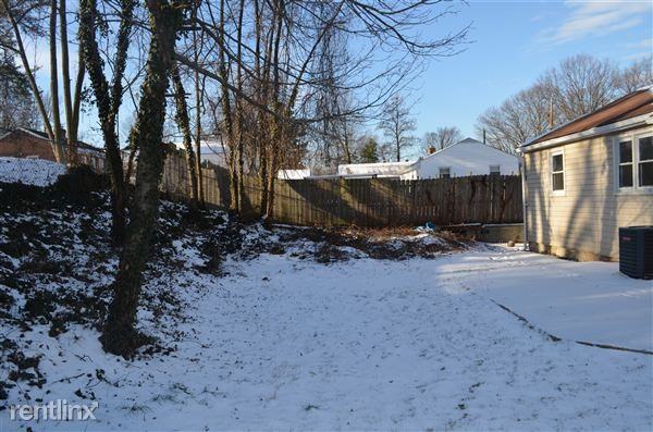 5721 Eagle St - Photo 2 of 10