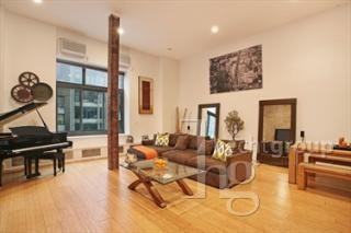 205 W 54th St #8B