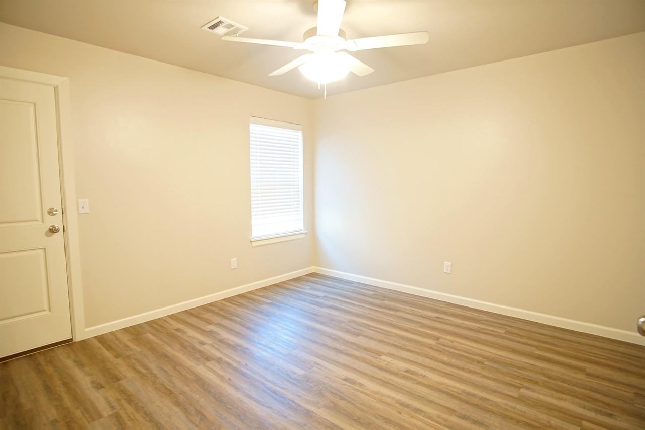 12011 Rhya Ln #1 - Photo 7 of 16
