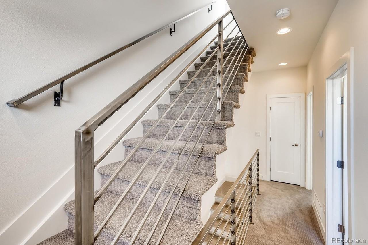 Perry Street - Photo 4 of 9