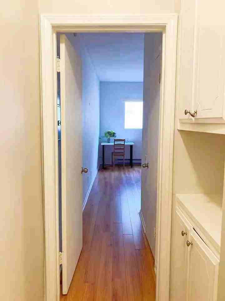 1424 Amherst Ave - Photo 7 of 50