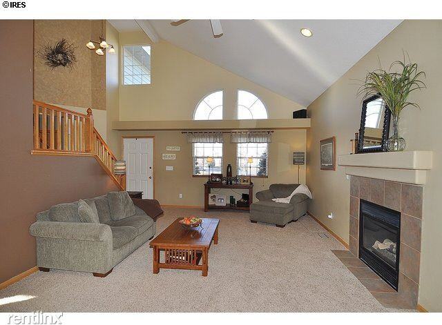2651 Sunstone Dr - Photo 2 of 19