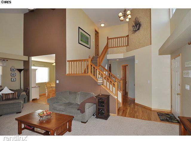 2651 Sunstone Dr - Photo 3 of 19