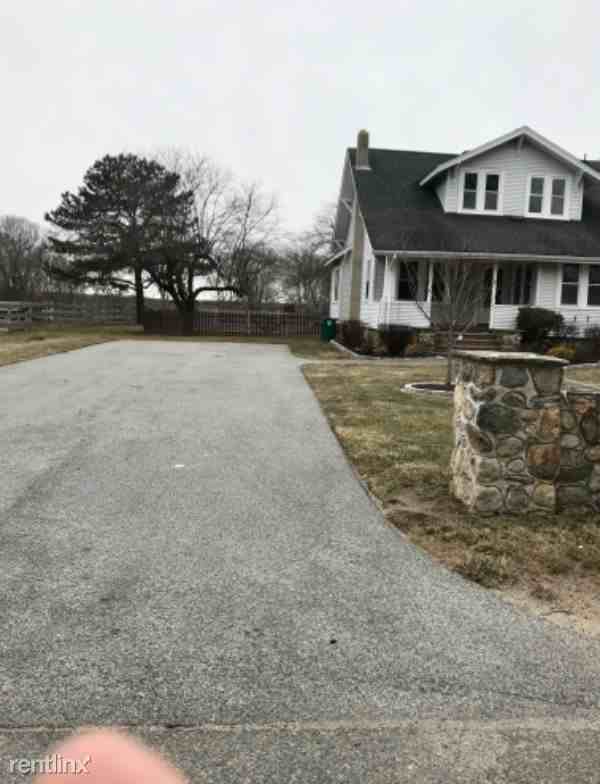 320 Seven Mile Rd - Photo 3 of 20