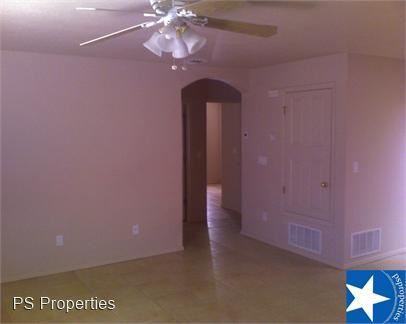 504 Maple Ave #1 - Photo 3 of 3
