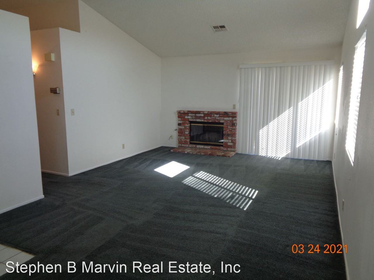1001 Fairwind Ave - Photo 3 of 11