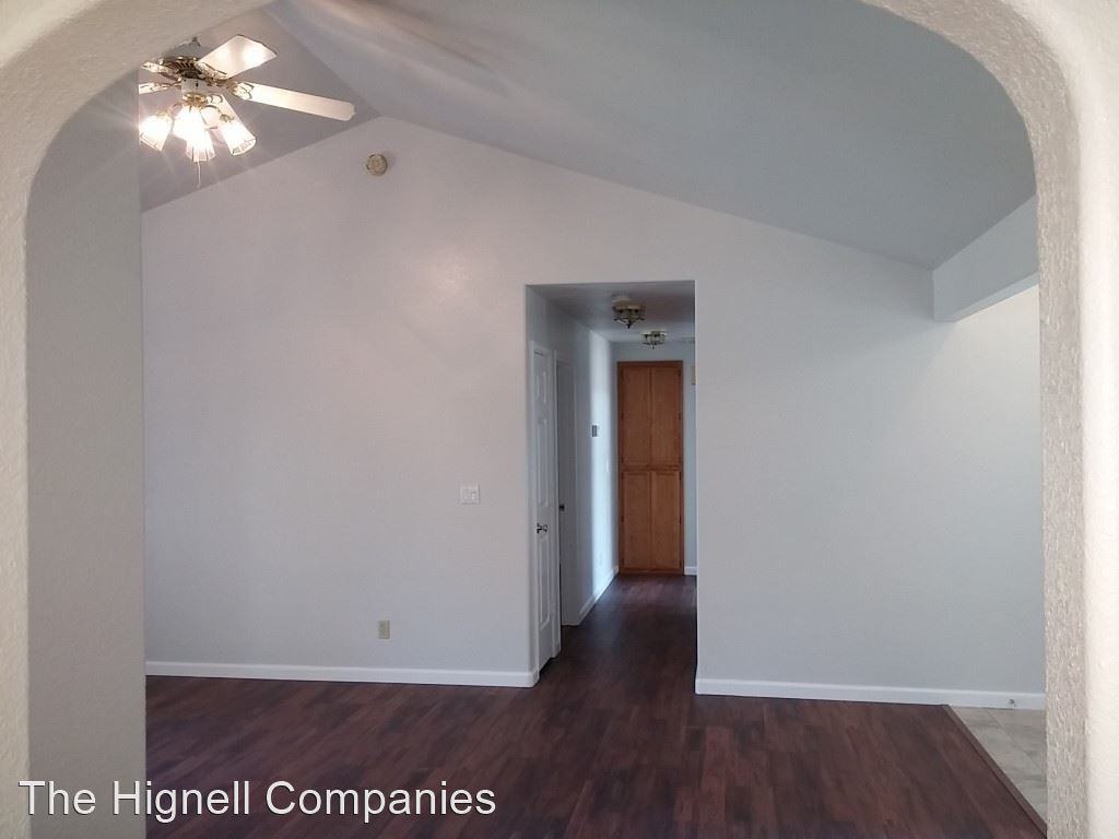 677 Springer Dr - Photo 2 of 20