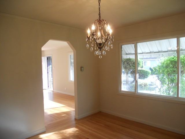 117 W Rosemary St - Photo 3 of 9