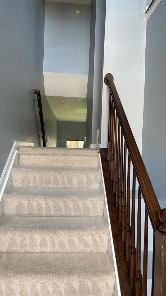 7806 River Rock Way - Photo 2 of 46