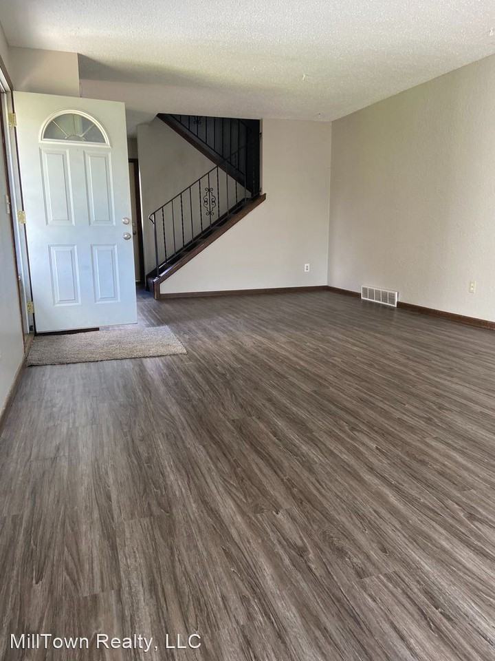 3312/3314 Schuetzen Lane - Photo 2 of 20