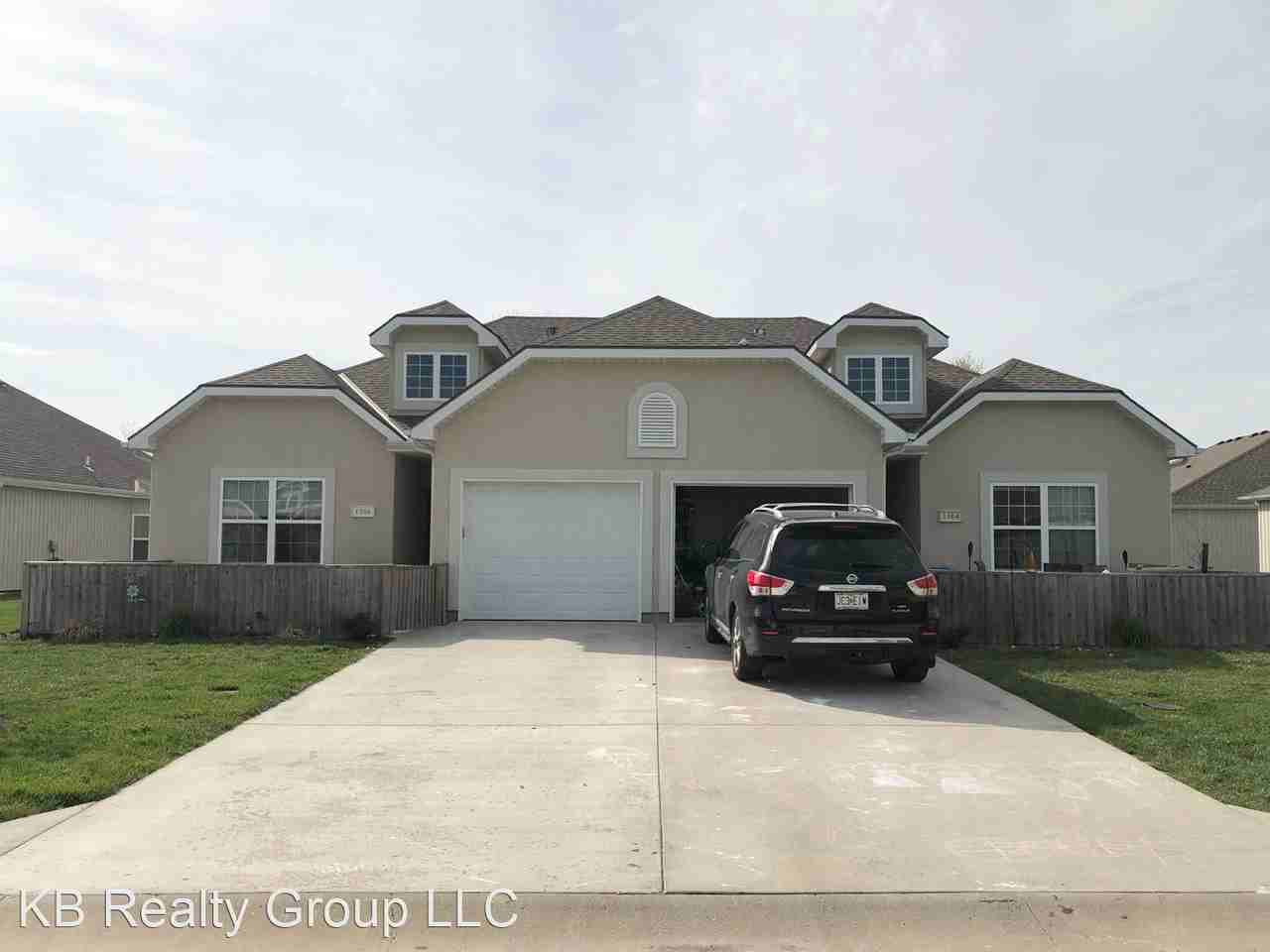 1304 Kaydeen Ct - Photo 3 of 21