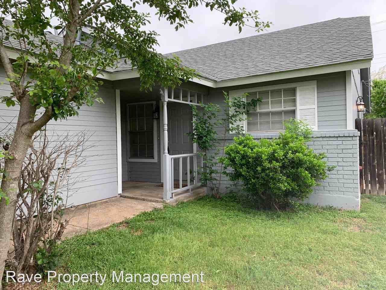 701-703 Greenlawn - Photo 2 of 21