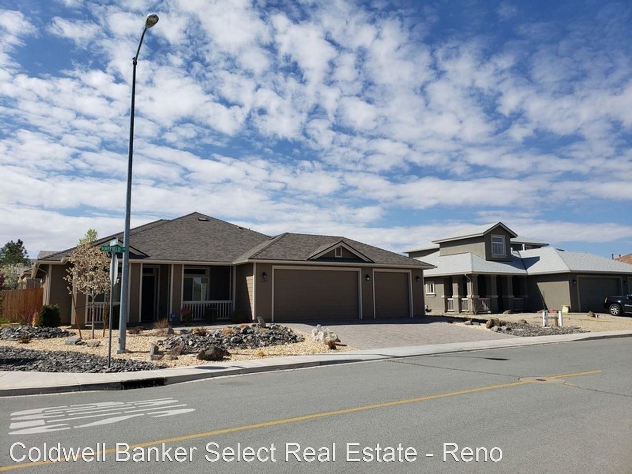 2299 Hayfield Ln - Photo 2 of 22