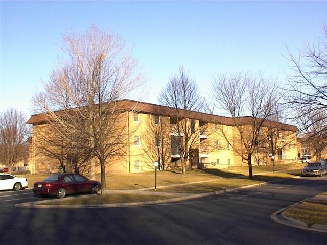 Coolspring Estates Apartments - Photo 2 of 2