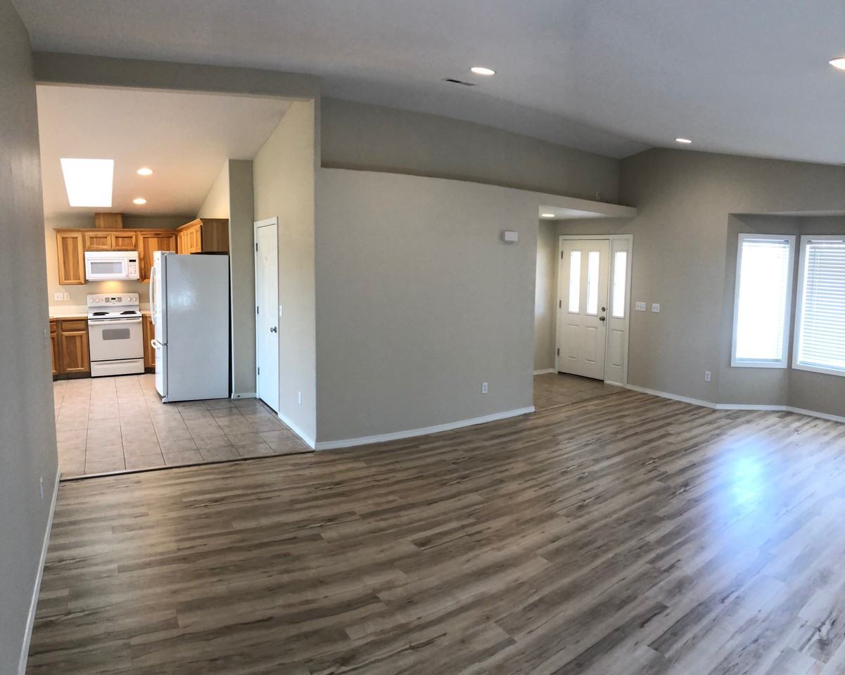 9316 Welsh Dr - Photo 3 of 28