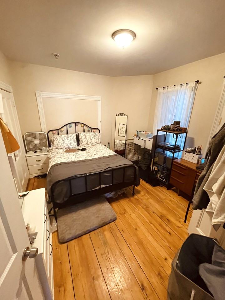 229 Bennington St #1 - Photo 2 of 3