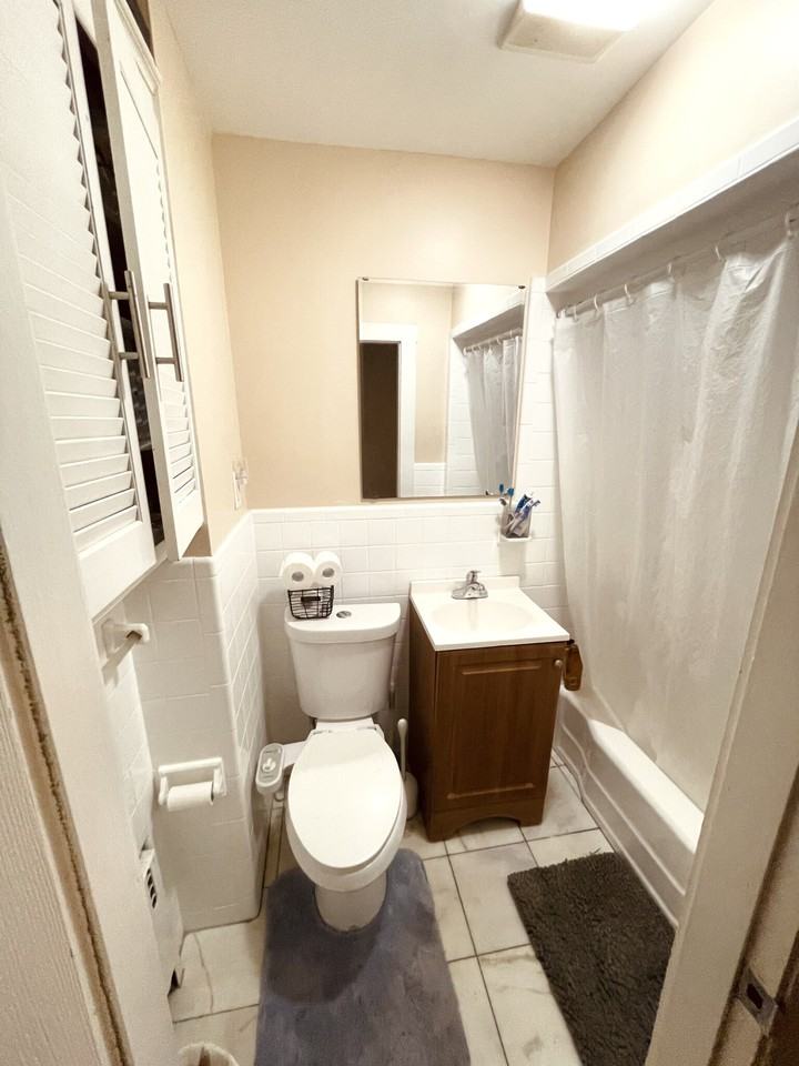 229 Bennington St #1 - Photo 3 of 3