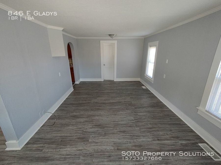 846 E Gladys St - Photo 3 of 7