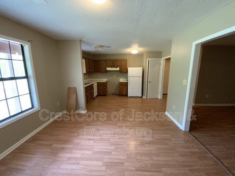 1163 Roellen Newbern Rd - Photo 2 of 9