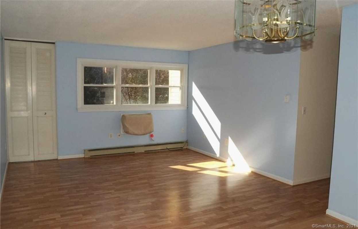 32 Thompson Rd #B5 - Photo 3 of 21