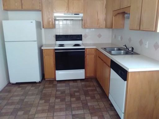 1407 Van Zanten Ct Apt 3d #4 - Photo 2 of 5