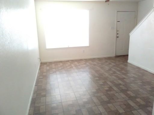 1407 Van Zanten Ct Apt 3d #4 - Photo 3 of 5