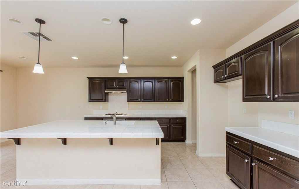 6839 Atmore St - Photo 3 of 18