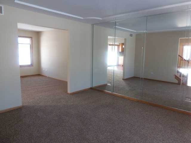 24528 Independence Blvd - Photo 2 of 15