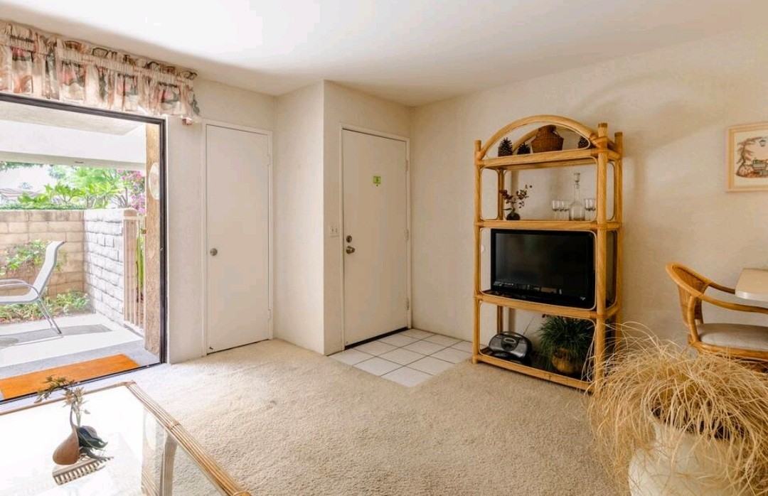 South Calle Encilia #B - Photo 7 of 29