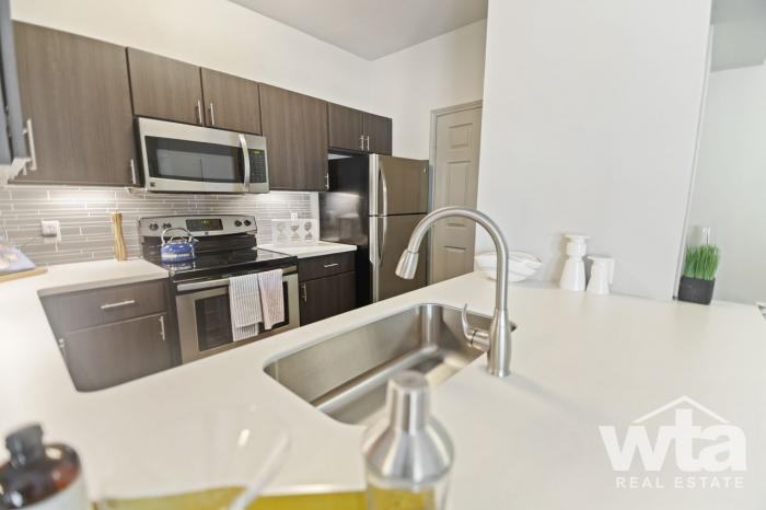 10101 W Parmer Ln - Photo 2 of 20
